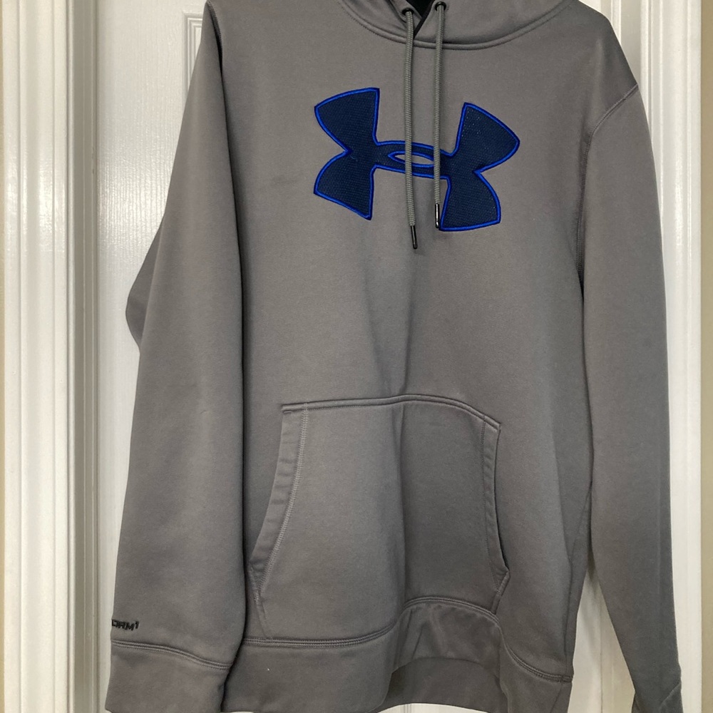Mens Xlarge Under Armour sweatshirt